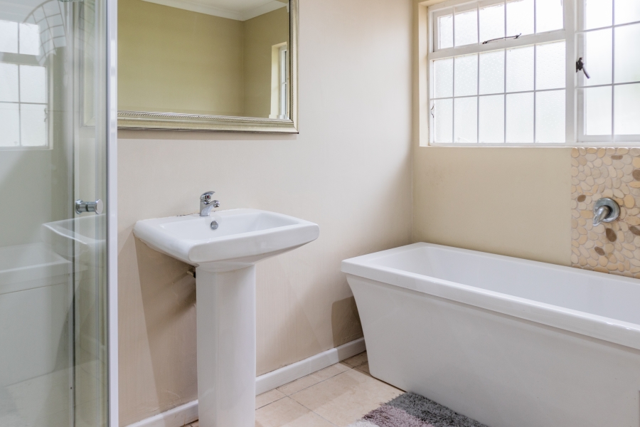 5 Bedroom Property for Sale in Milnerton Central Western Cape